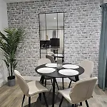 Promenade I - 1min To Seafront 아파트