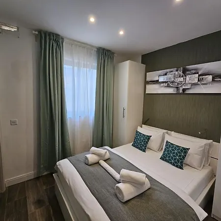 Promenade I - Modern 2br With Balcony Апартаменты *