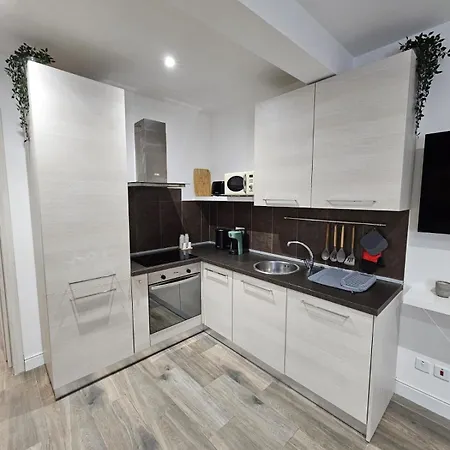 Apartment Promenade I - 1min To Seafront