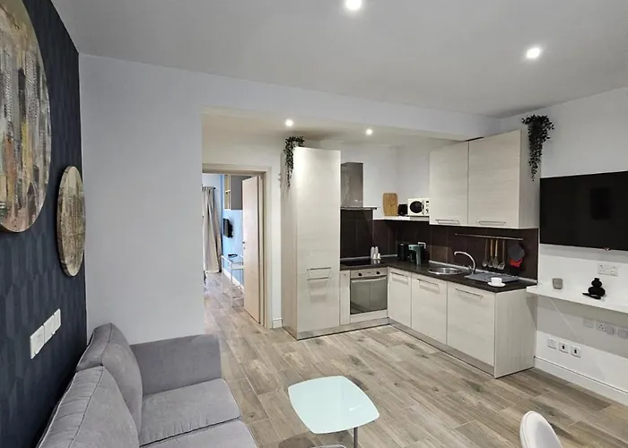 Sliema Promenade Suites I - 1min to Seafront *